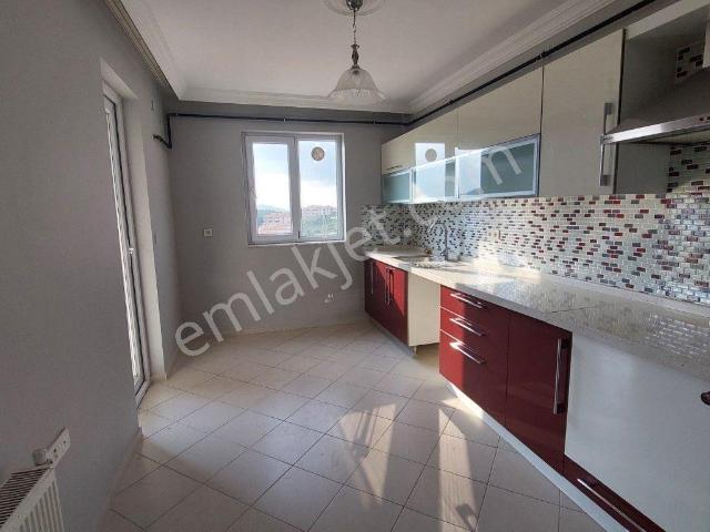 Muğla Merkez Karamehmet De Geniş 3+1 Doğalgazlı,asansörlü,kaloriferli Daire