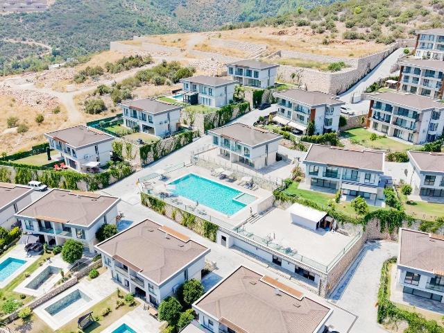 Muğla Milas Bodrum Yolu Havuzlu Eşyasız 2+1 Kiralık Daire