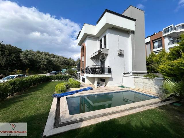Muğla Milas Güllükte Müstakil Havuzlu Full Eşyalı Kiralık Villa