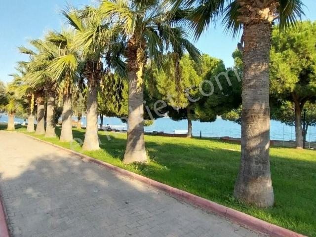 Muğla Milas Kazıklı Koyunda Havuzlu Sitede Satılık 2+1
