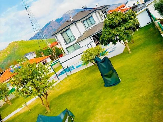 Muğla Ortaca Çaylı'da 880 M2 Arsa İçerisinde Lüks 4+1 Villa