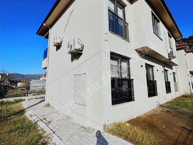 Muğla Ortaca Merkezde Eşyalı Turizm Belgeli Havuzlu Villa