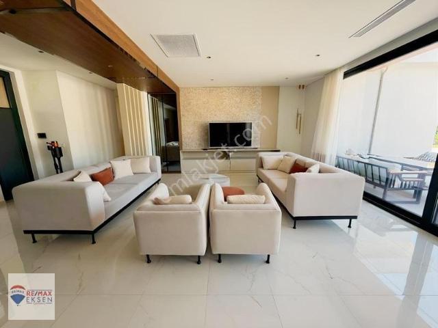 Muğla Ortacada 2.656 M² Arsa İçinde Özel Havuzlu Satılık Villa