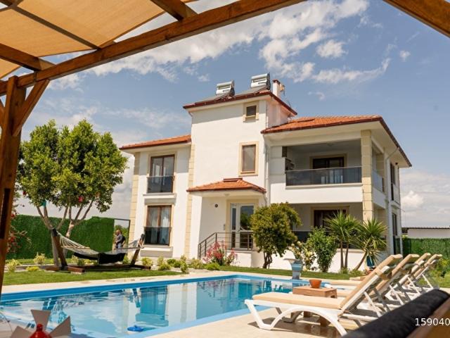 MUĞLA'DA MUHTEŞEM VİLLA TATİLİ