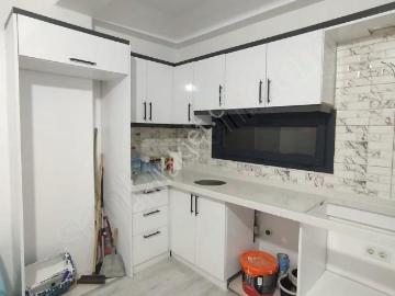 Mumcularda Kiralık 2+1 Orta Kat Daire Eşyasız