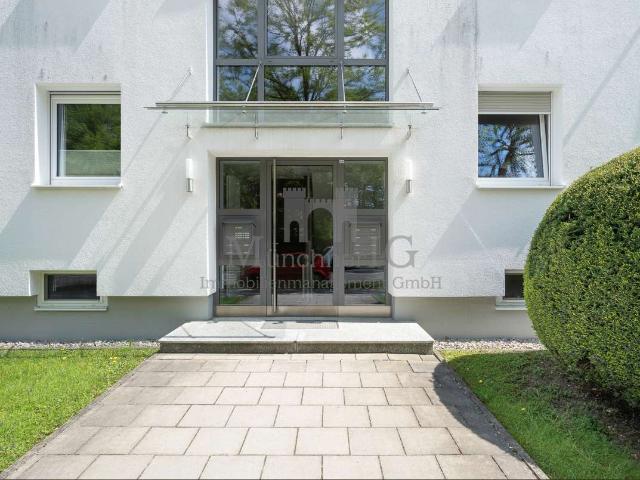 MÜNCHNER IG: Traumhafte Penthouse Style Wohnung in begehrter & ruhiger Lage von Solln!