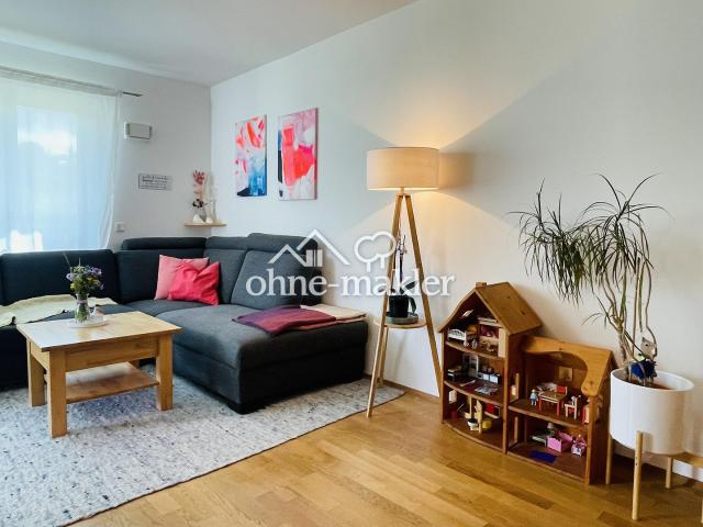 München Aubing: Neuwertige familienfreundliche 4 Zimmer Wohnung mit Blick ins Grüne / S Bahn Nähe