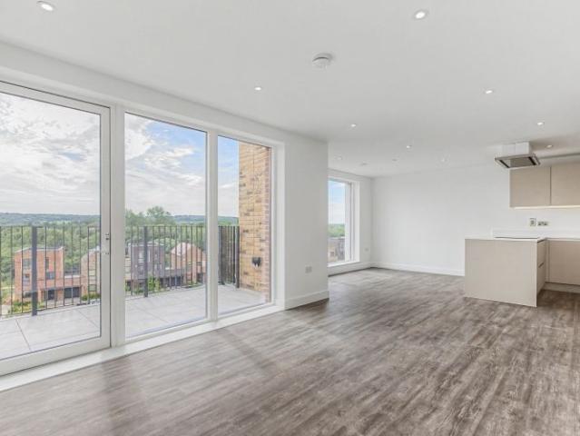 Munda Way, Oxford OX2, 3 bed flat to rent, £2,750 pcm | PrimeLocation