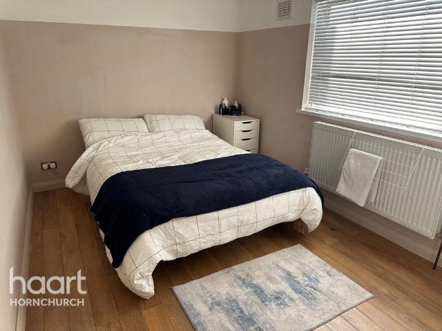 Mungo Park Road, RAINHAM 1 bed in a house share to rent £800 pcm £185 pw