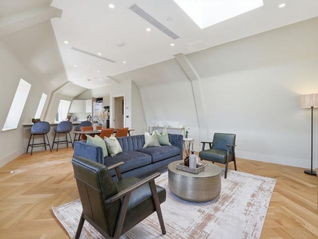 Munro Terrace, London SW10, 2 bed flat to rent, £7,500 pcm | PrimeLocation