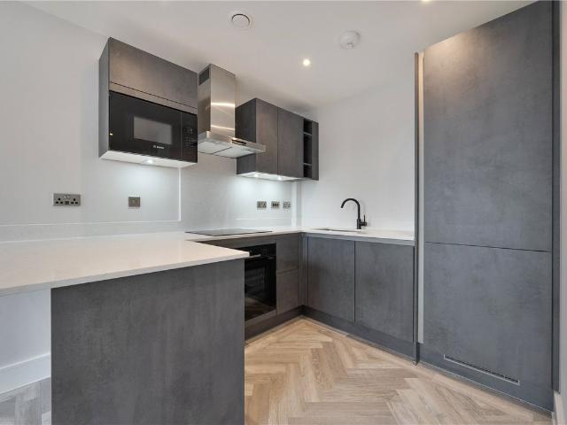 Munro Court, 116C Cockfosters Road, Cockfosters EN4, 1 bed flat to rent, £1,695 pcm | PrimeLocation