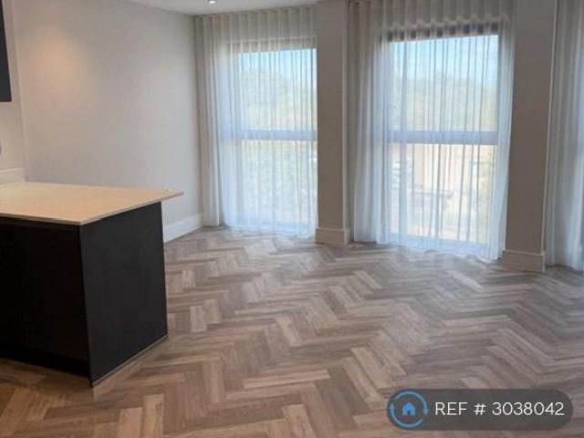 Munro Court, Cockfosters, EN4 1 bed flat to rent £1,800 pcm £415 pw