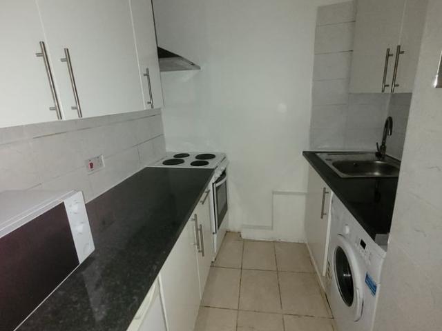 Munster Road, Fulham SW6, 4 bed terraced house to rent, £2,990 pcm | PrimeLocation