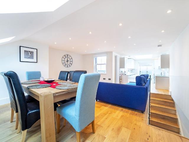Munster Road, London SW6, 3 bed shared accommodation to rent, £4,200 pcm | PrimeLocation