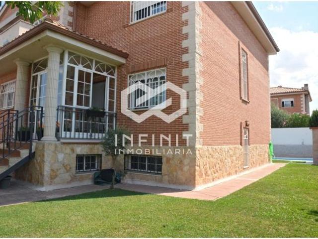 ?Mucho más que una casa: un hogar diseñado para disfrutar. El chalet que supera todas las expectat