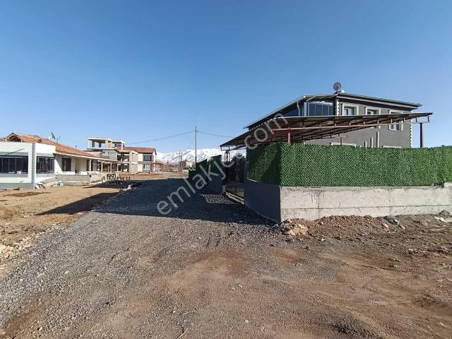 Müdür Grup Emlak'tan Satılık Lüks Villa