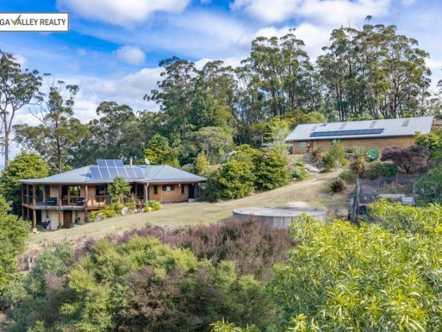 MUD BRICK MASTERPIECE + 95 PRIVATE ACRES