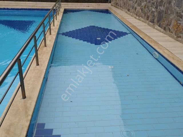 Mudanya Ada Mudanya Evlerinde Havuzlu 2+1 Eşyalı Kıralık Daıre