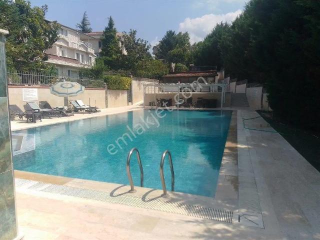 Mudanya Bademli'de 5+1 Manzaralı Kiralık Villa