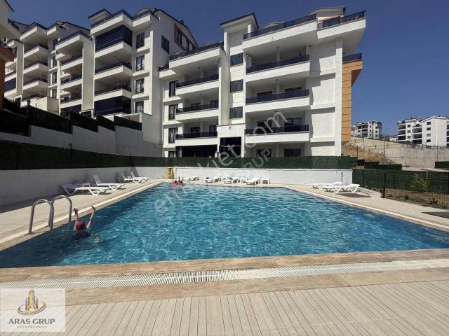 Mudanya Da Hem Deniz Hem Havuz Hem Orman Manzaralı 6+1 Dubleks