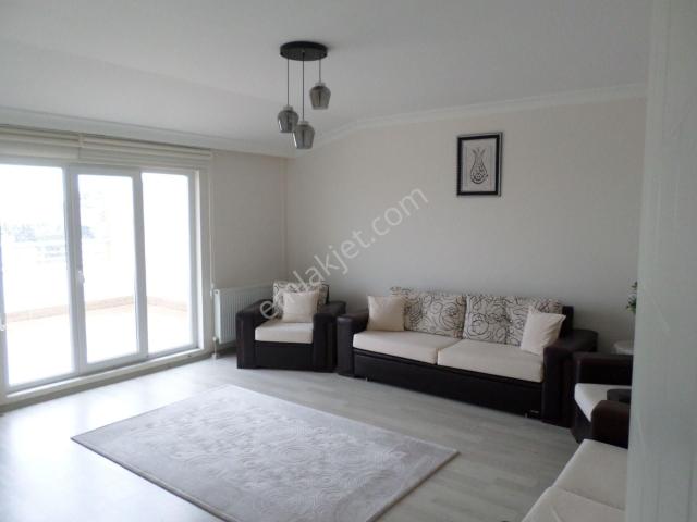 Mudanya Eğitim Mah. De Satılık Dublex Daire 5+2 Site İçi Ful Deniz Manzaralı 7 Yıllık Yeni Konforlu