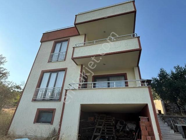 Mudanya Çepni Köyünde Deniz & Dağ Manzaralı 5+1 Tripleks Villa