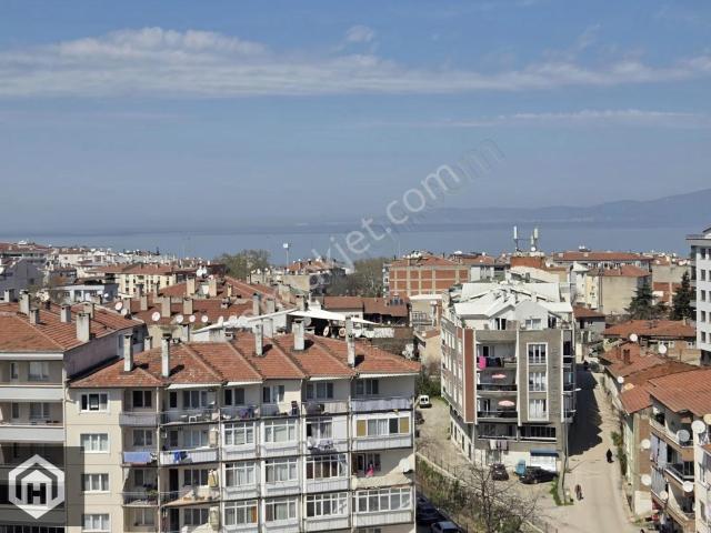 Mudanya Güzelyalı Merkez Kiralık 3+1 130mt2 Bakımlı Daire