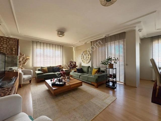 Mudanya Güzelyalı Cadde Üzeri Satılık Dubleks 5+1 Daire
