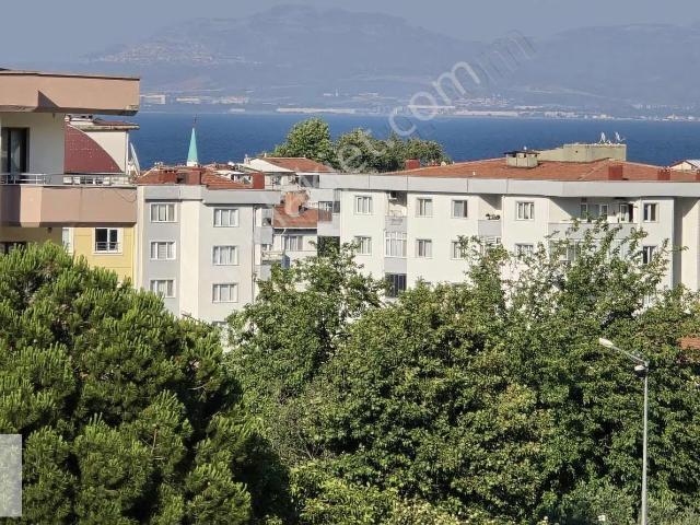 Mudanya Halitpaşada Oturulmamış Sıfır Eşyalı 2+1 Kiralık Daire