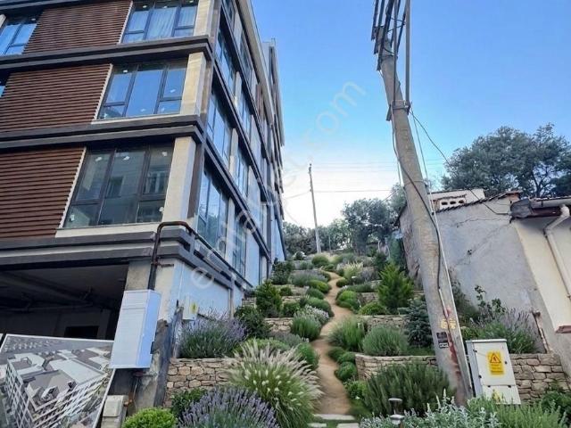 Mudanya Halitpaşada Denize Ve Marinaya 100 Metre Lüks 1+1