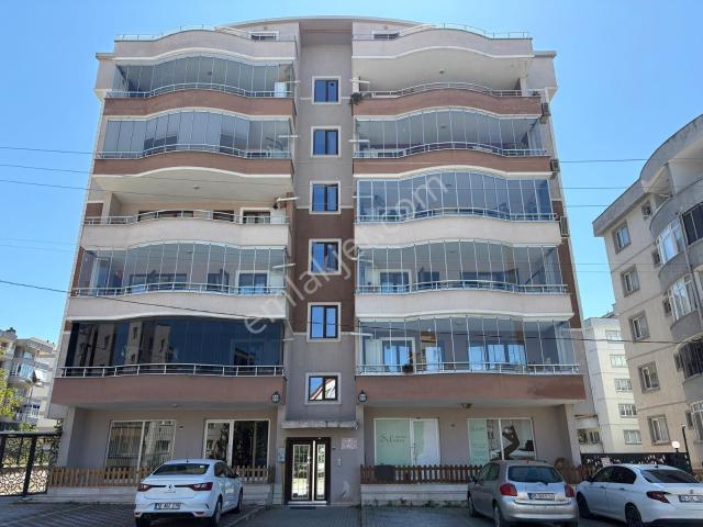 Güzelyalı Siteler Mahallesi'nde 6+1 Deniz Manzaralı