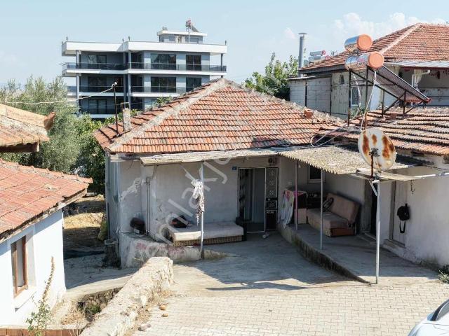 Muhtarım Emlaktan 1250 M2 Bahçe İçinde Müstakil Ev