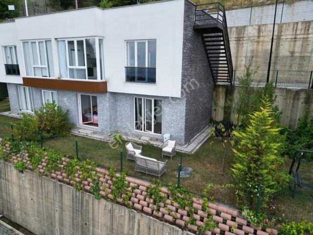 Muhteşem Göl Ve Doğa Manzaralı Eşyalı Satılık Avantajlı Villa