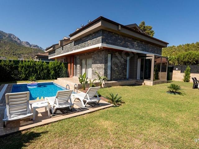Muhteşem Kiralık Sezonluk Villa