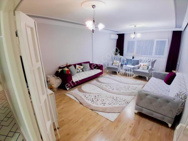 Muhteşem Lokasyonda 3+1 İçi Komple Yapılı Satılık Daire