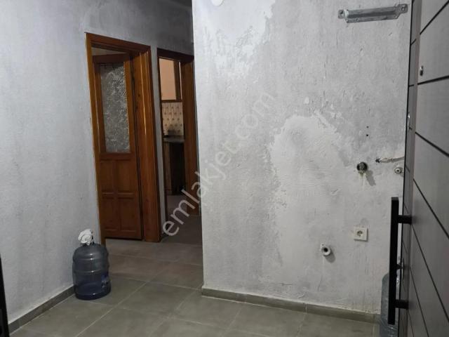 Mühendis Emlakta Karabağlar Yunus Emre Mah. Emekli Bay Bayana Uyğun 1+1 95 M2 Bahceli Kiralık Daire