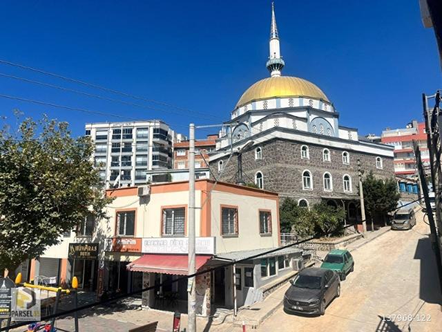MUHİTTİN ERENER MAHALLESİNDE 2+1 SIFIR FATİH CAMİİ YANI