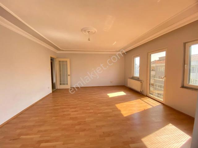 Muhittin Mahallesi 3+1 160m2 Geniş Kiralık Daire