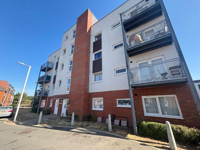 Muir Drive, Dartford DA1, 2 bed flat to rent, £1,550 pcm | PrimeLocation