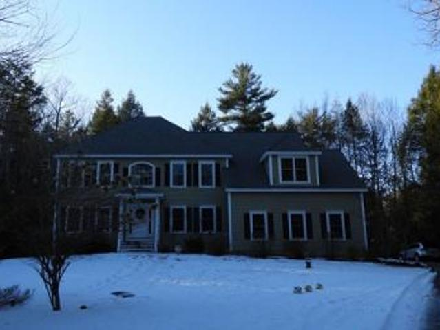 Muirfield Dr