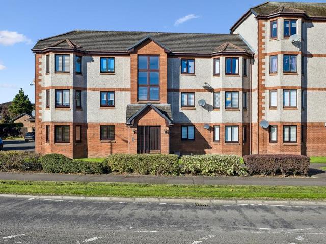 Muirhead Avenue, Falkirk. 2 bed flat to rent £875 pcm £202 pw