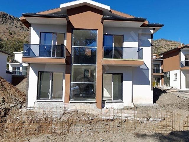 müjgan emlaktan dalaman taşlıburun bölgesinde satılık 3+1 villa