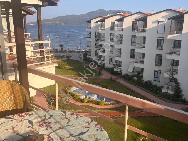 Müjgan Emlak 'tan Marmaris Siteler 'de Satılık 2+1 Sahilde Daire