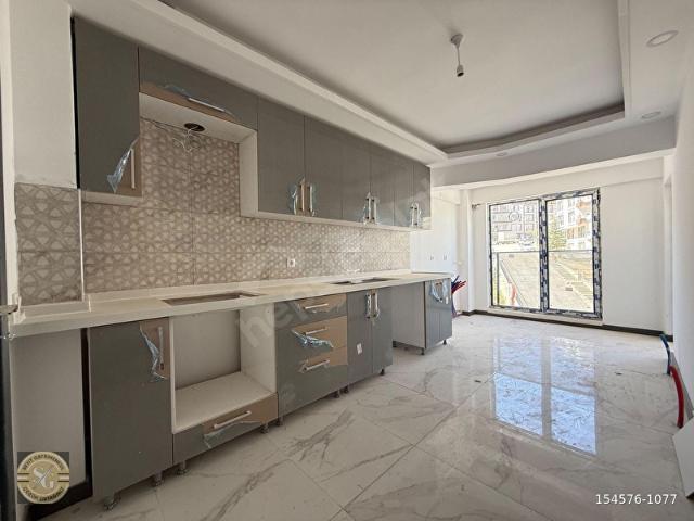 MÜKEMMEL FIRSATANA CAD.ÜZERİ SIFIR 2.KAT GB CEP.2+1_NET 120M2