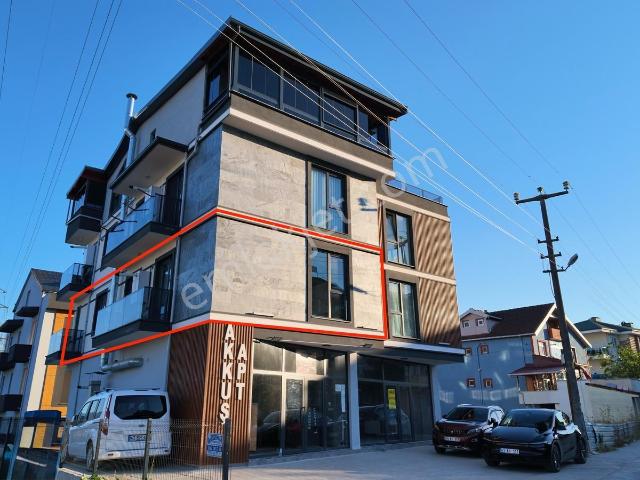Mükemmel Konumda 2+1 Kiralık Arakat Sıfır Daire