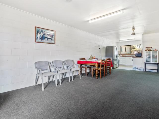Multi Unit Investment Just Steps from Bowen’s Beach & CBD