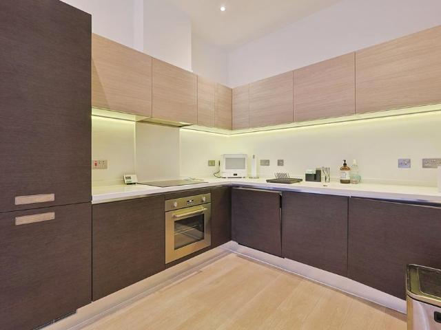 Multi Way, London, W3 1 bed flat to rent £1,900 pcm £438 pw