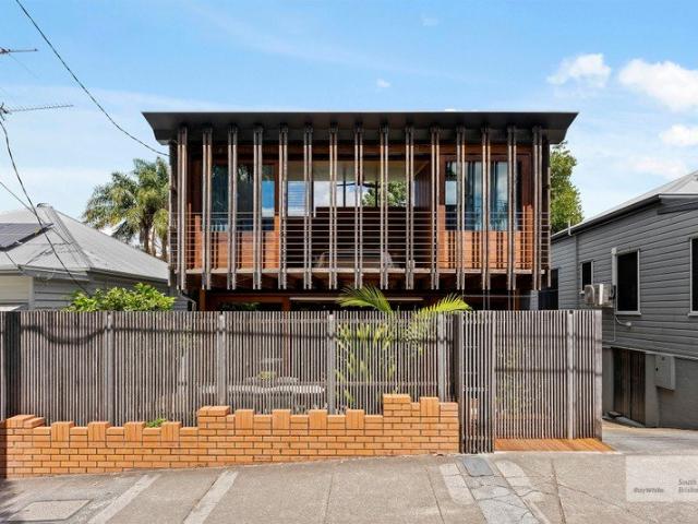Multi award winning 'West End House'