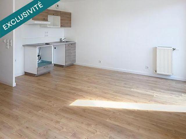 Multi Family 2 chambres, Cergy Île 95000 DS105138712