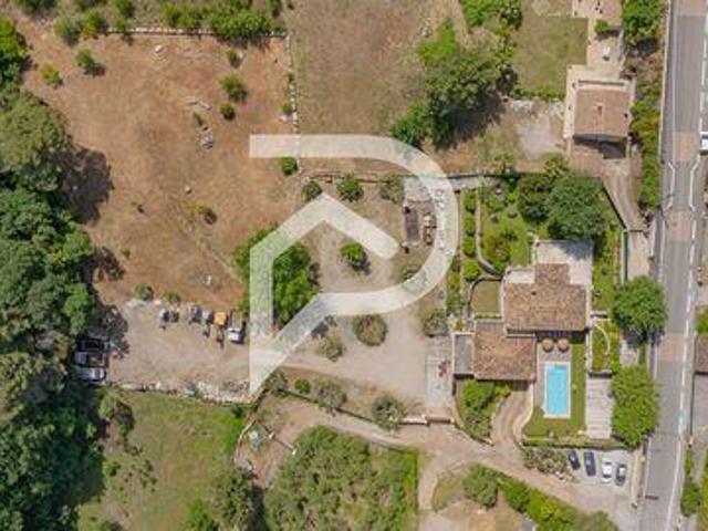Multi Family 4 chambres, La Gaude Provence Alpes Côte d'Azur 06610 DS94151362